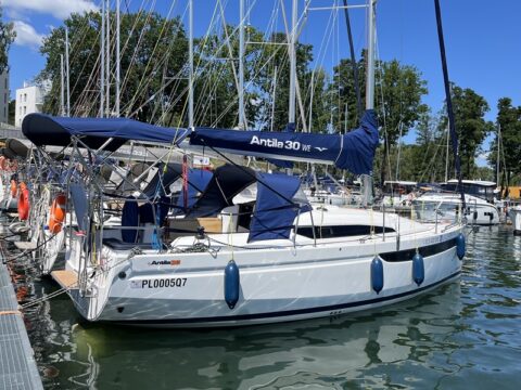 jacht Antila 30