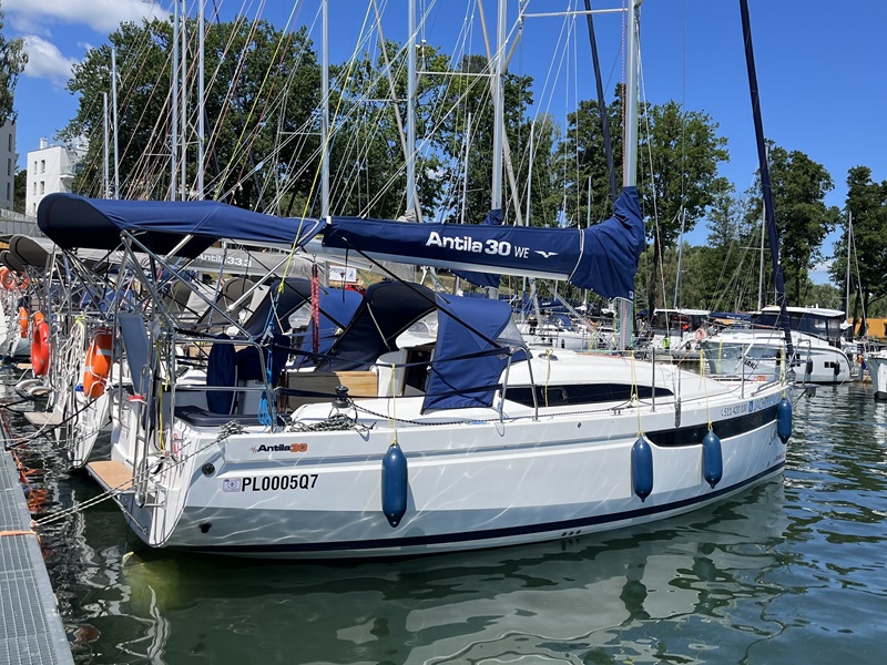 jacht Antila 30