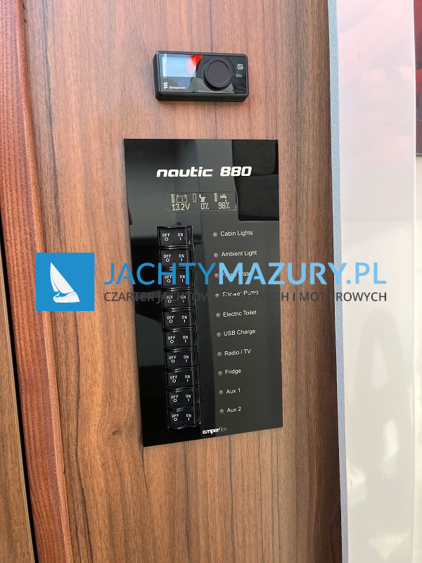 nautic 880 wyposażenie